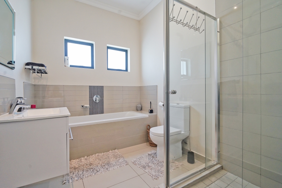 3 Bedroom Property for Sale in Winterstrand Eastern Cape